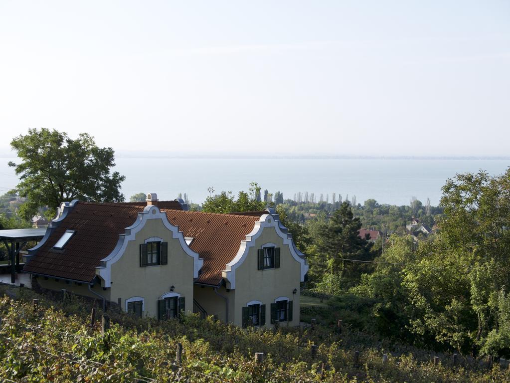 Hillside Apartments Ревфюлёп Экстерьер фото