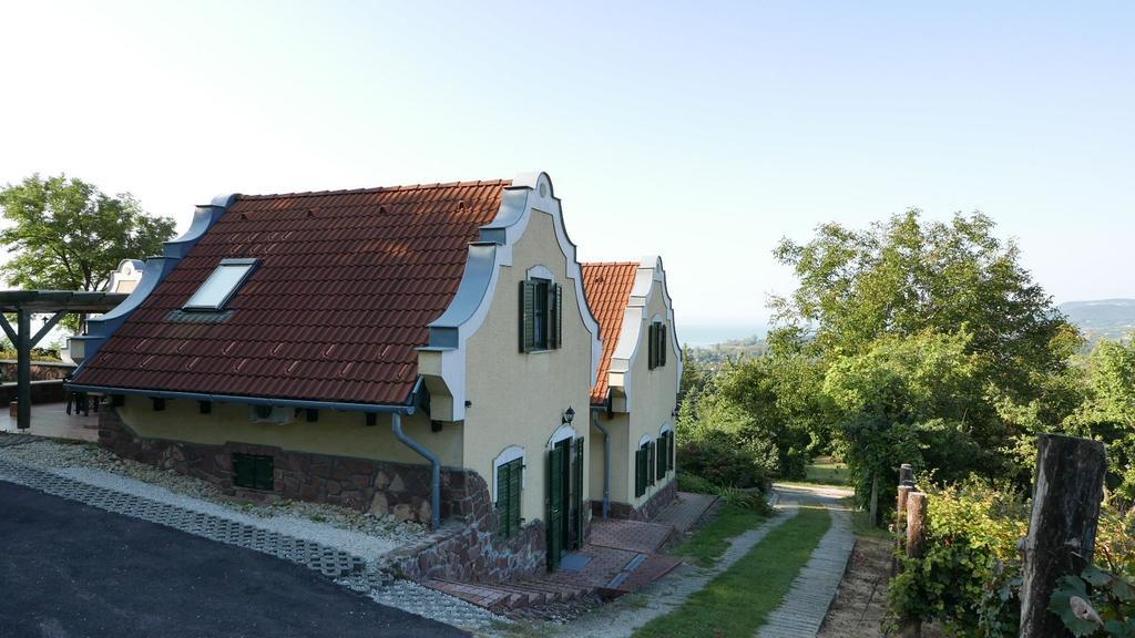 Hillside Apartments Ревфюлёп Экстерьер фото